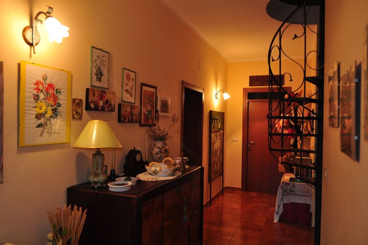 Hotel 2 of 127