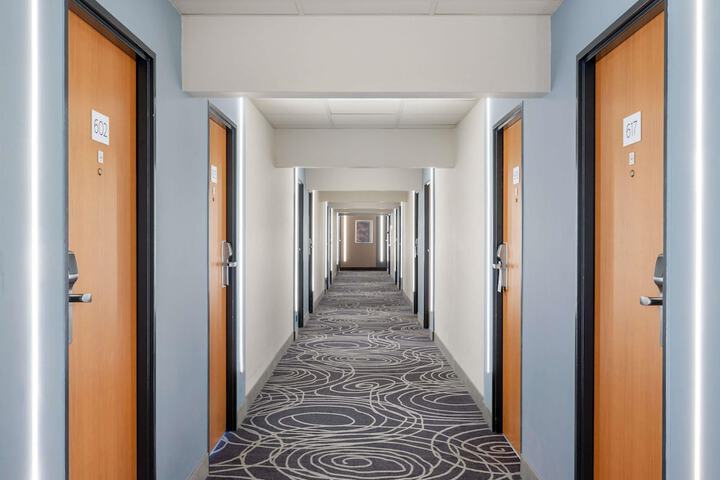 Hotel 66 of 72