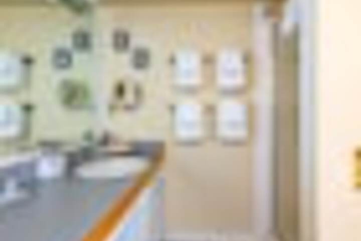 Room 110 of 147