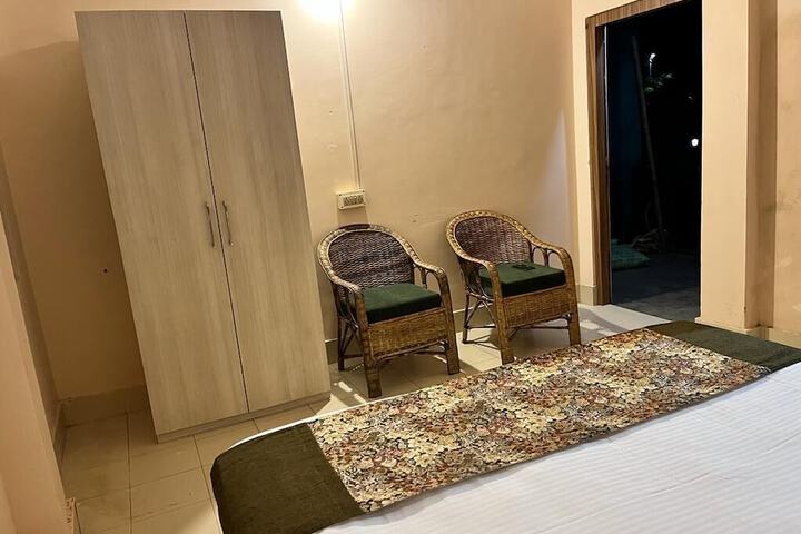 Room 9 of 52