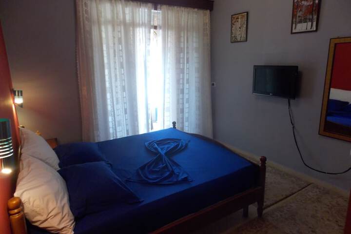 Room 12 of 64
