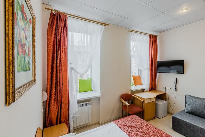 Room 26 of 48