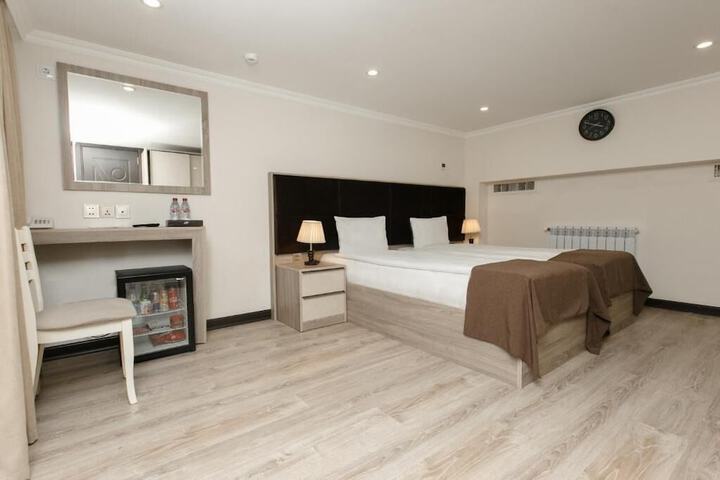 Room 22 of 68