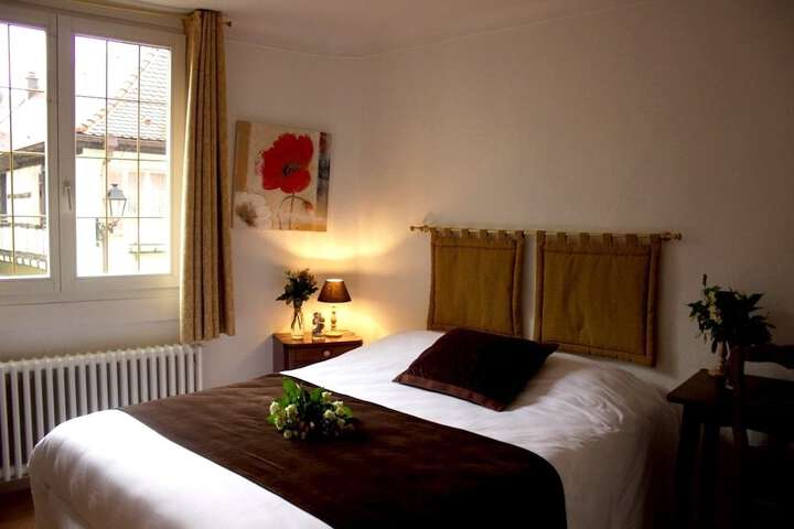 Room 7 of 33