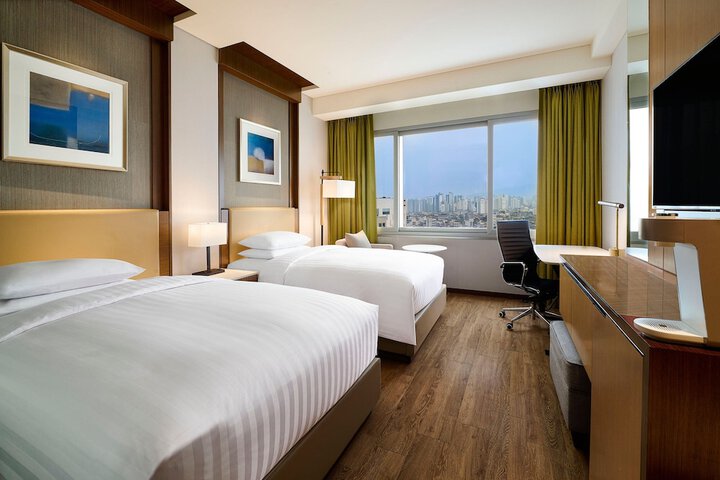 Room 14 of 60