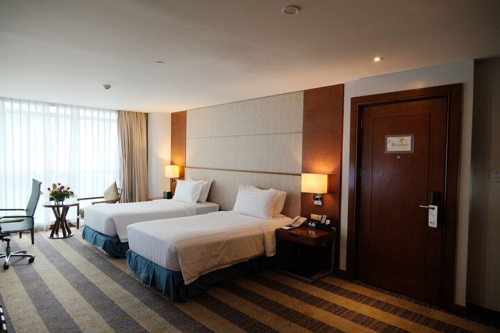 Room 25 of 90