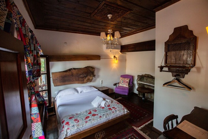 Room 13 of 55