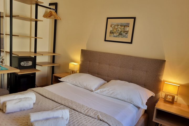 Room 44 of 86