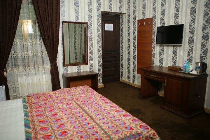 Room 8 of 58