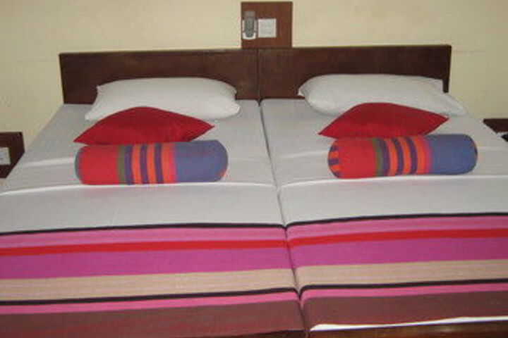 Room 50 of 81