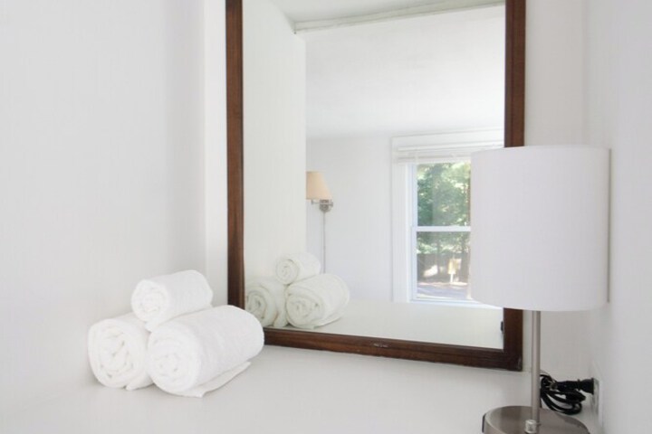 Room 27 of 125