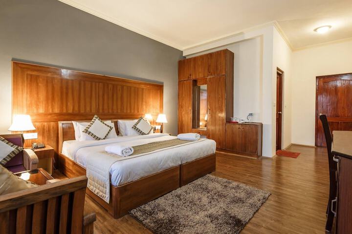 Room 15 of 30