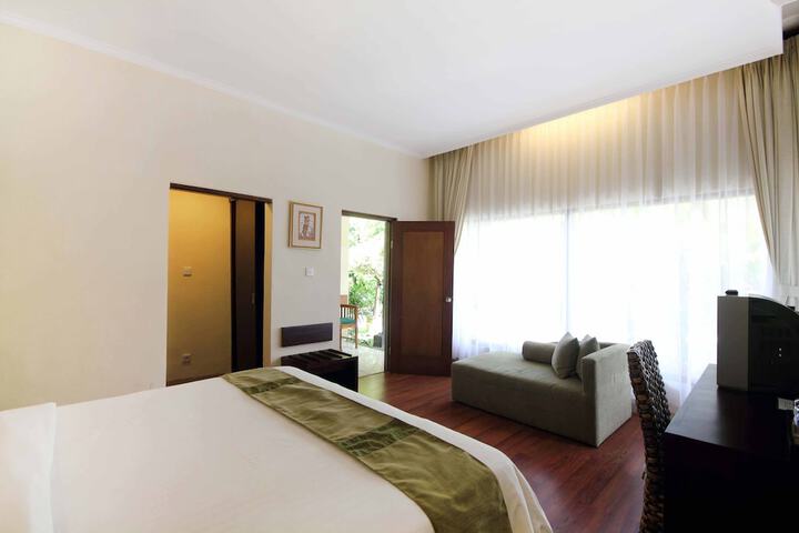 Room 5 of 65