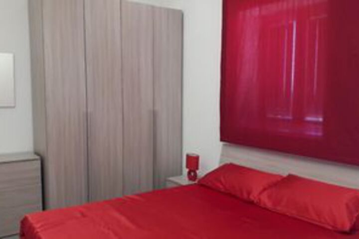 Room 11 of 27