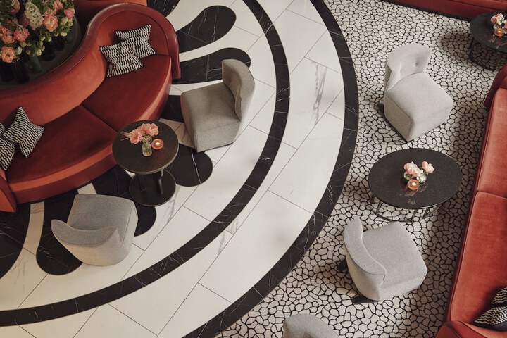 Entrance & Lobby