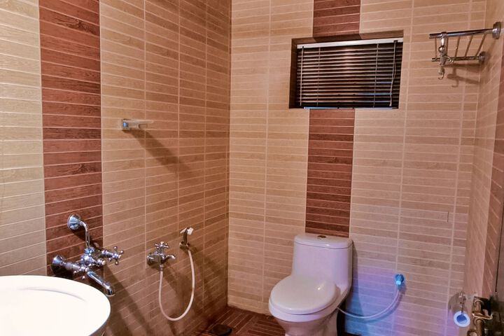 Room 26 of 34