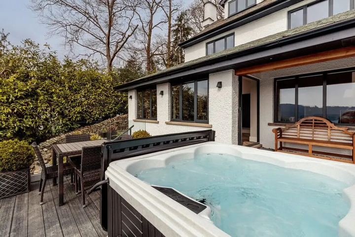 Pool 17 of 27