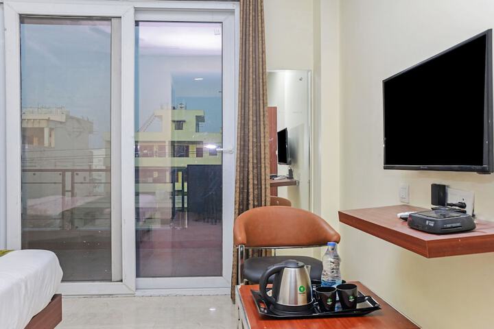 Room 15 of 34