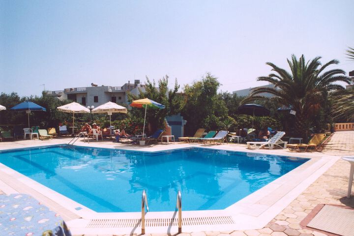 Pool Hotel