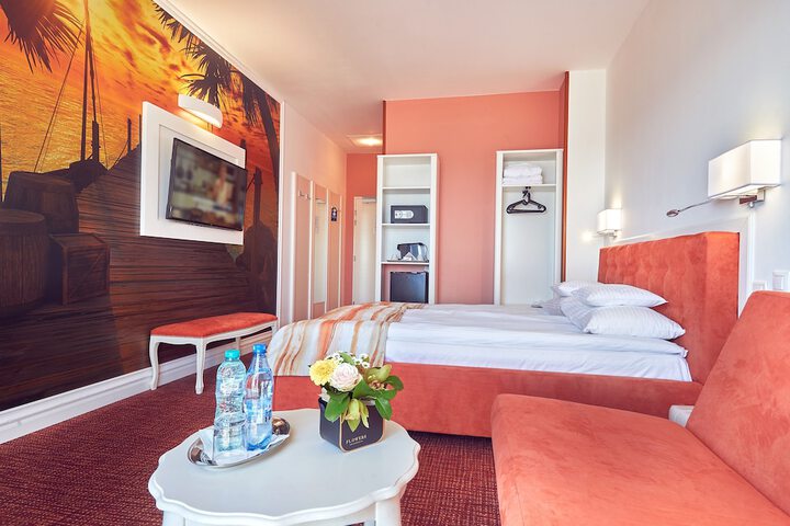 Room 40 of 79