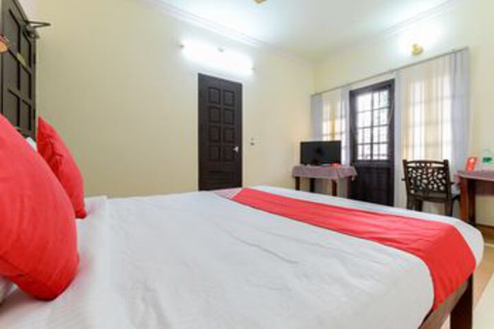 Room 17 of 24