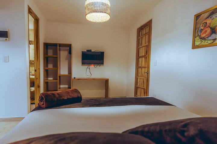 Room 7 of 14