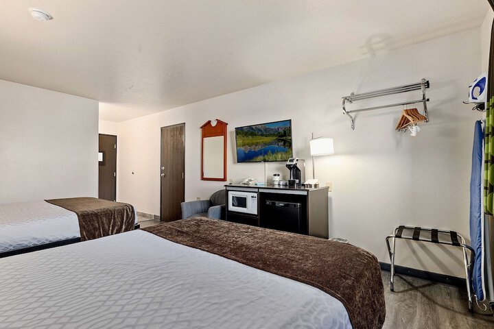 Room 15 of 34