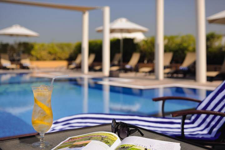 Hotel with Pool
