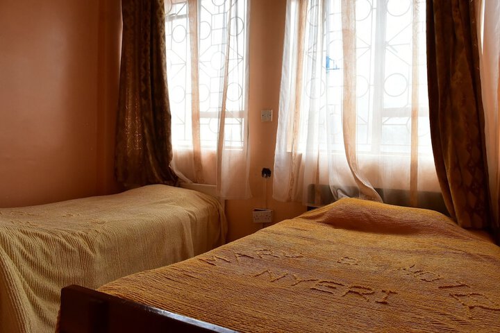 Room 11 of 23