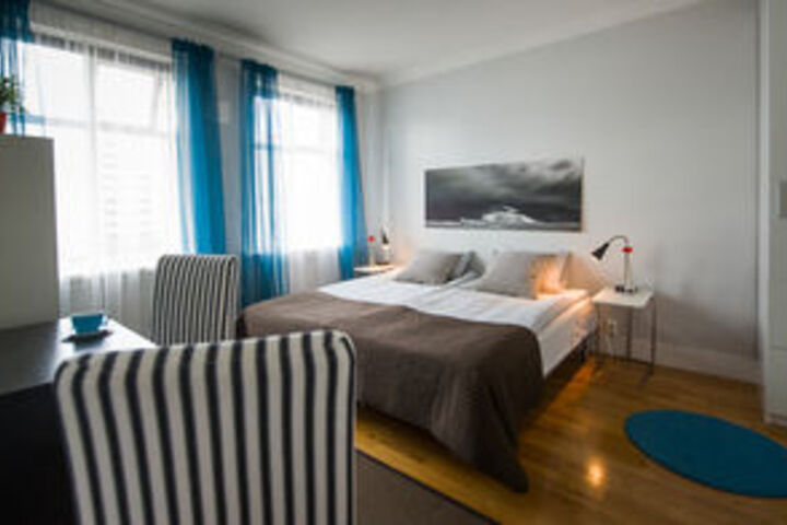 Room 12 of 22