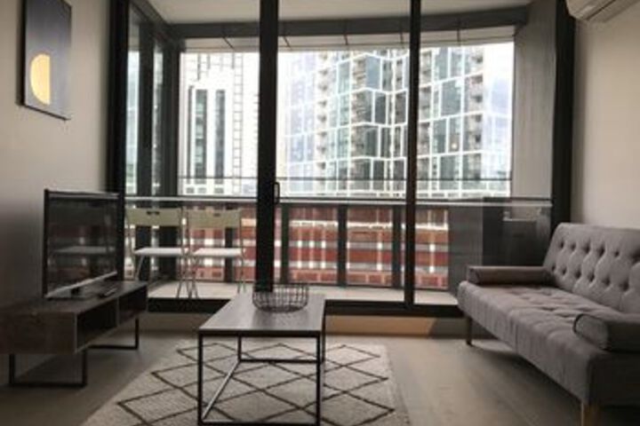 Room 18 of 25