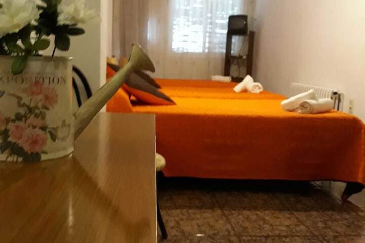 Room 3 of 5