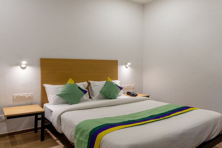Room 18 of 35