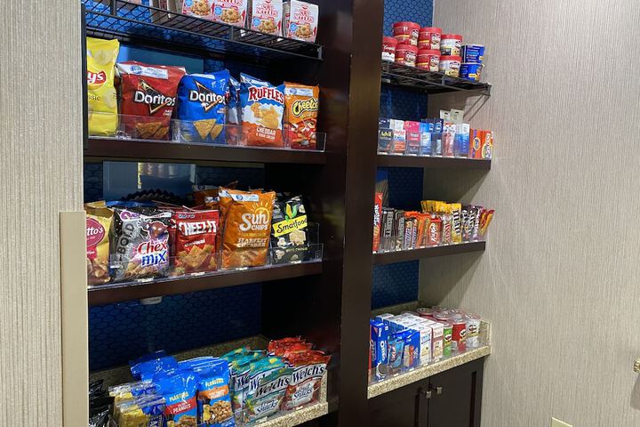 Snack bar