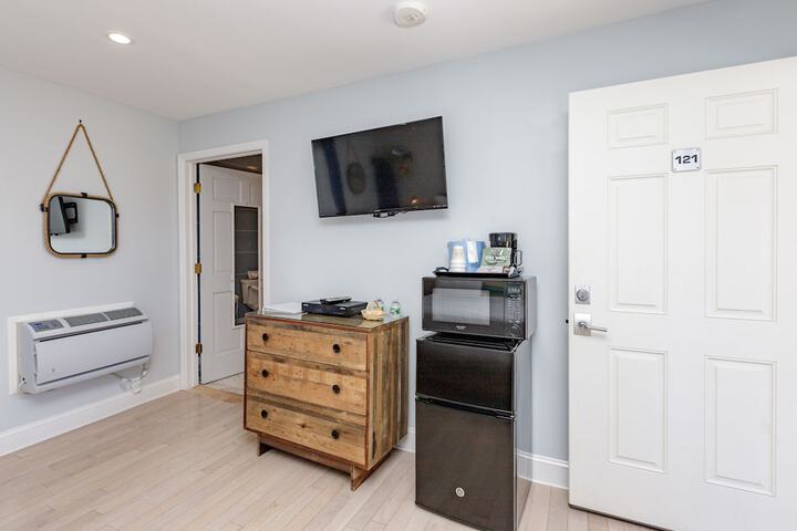 Room 35 of 121