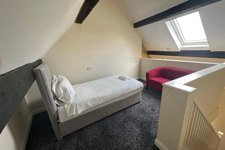 Room 31 of 43