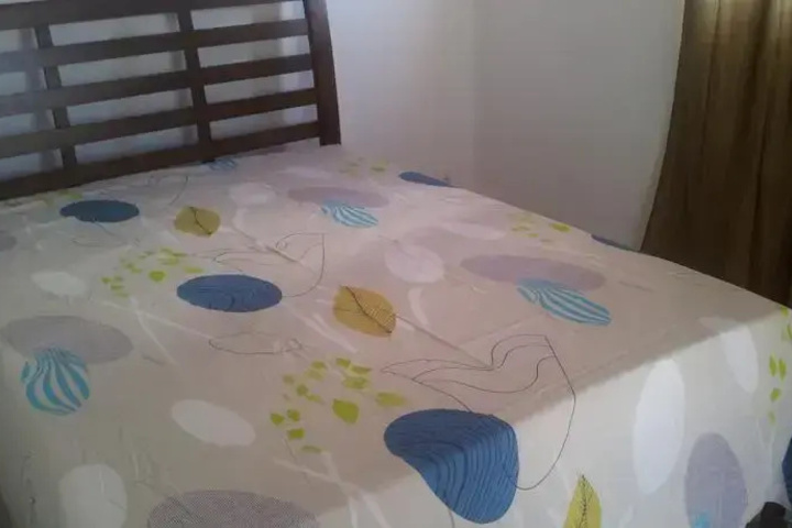 Room 4 of 15