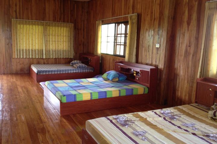 Room 3 of 5
