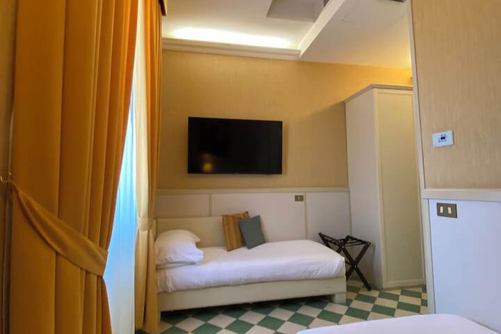 Room 73 of 180