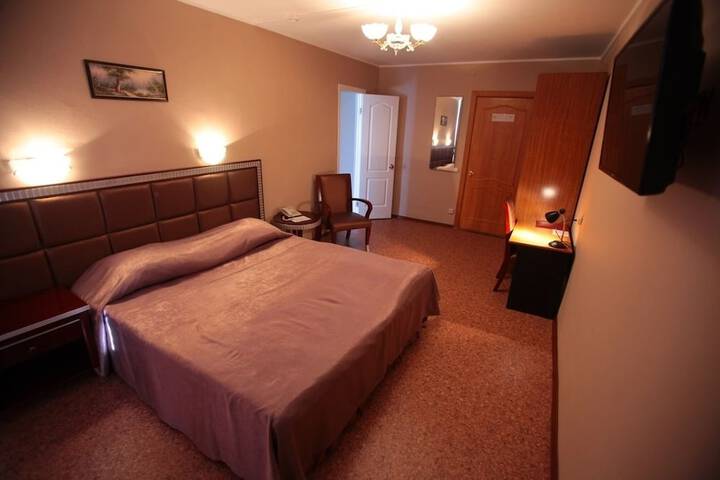 Room 7 of 17