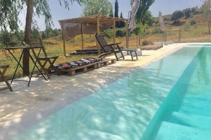 Pool 25 of 60