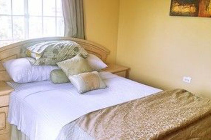 Room 6 of 17