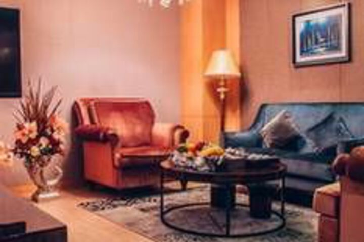 Room 3 of 37