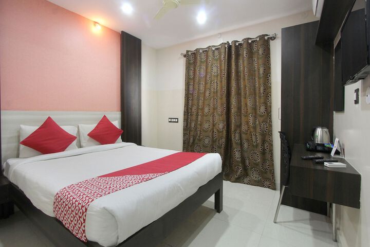 Hotel & Suites by Habitat