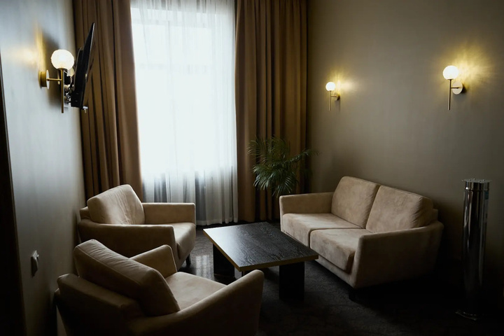 Room 13 of 13
