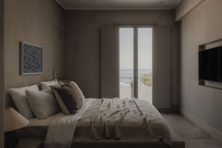 Room 58 of 85