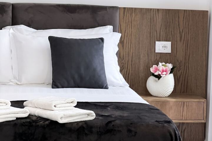 Room 18 of 57