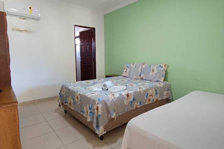 Room 10 of 20