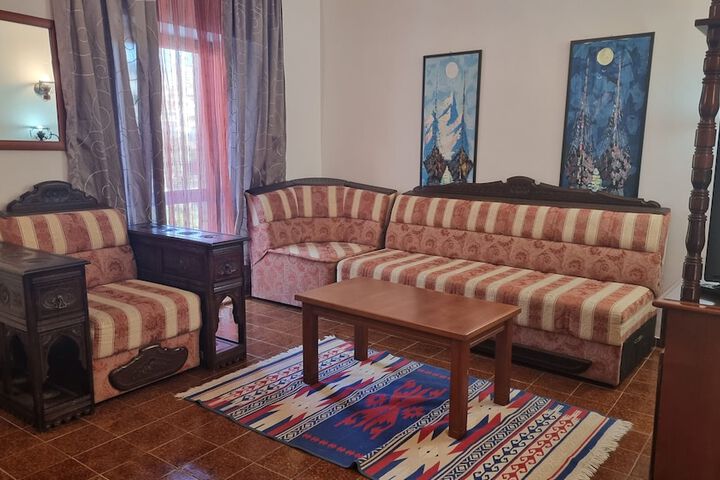 Room 114 of 263