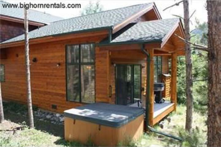 Frisco Cedar Cabin in Frisco, CO